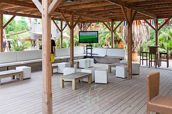 Best Holiday Hotel Гримо Екстериор снимка
